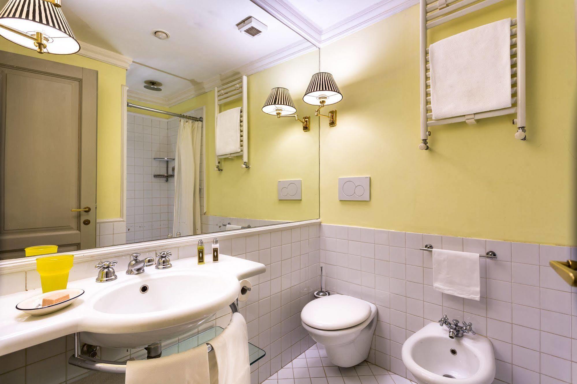 Casa Heberart Guest House Capo Le Case Rome Exterior photo